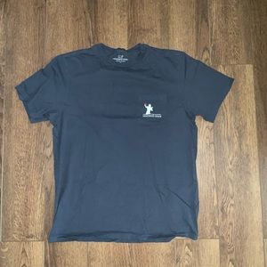 VINEYARD VINES- Football SS